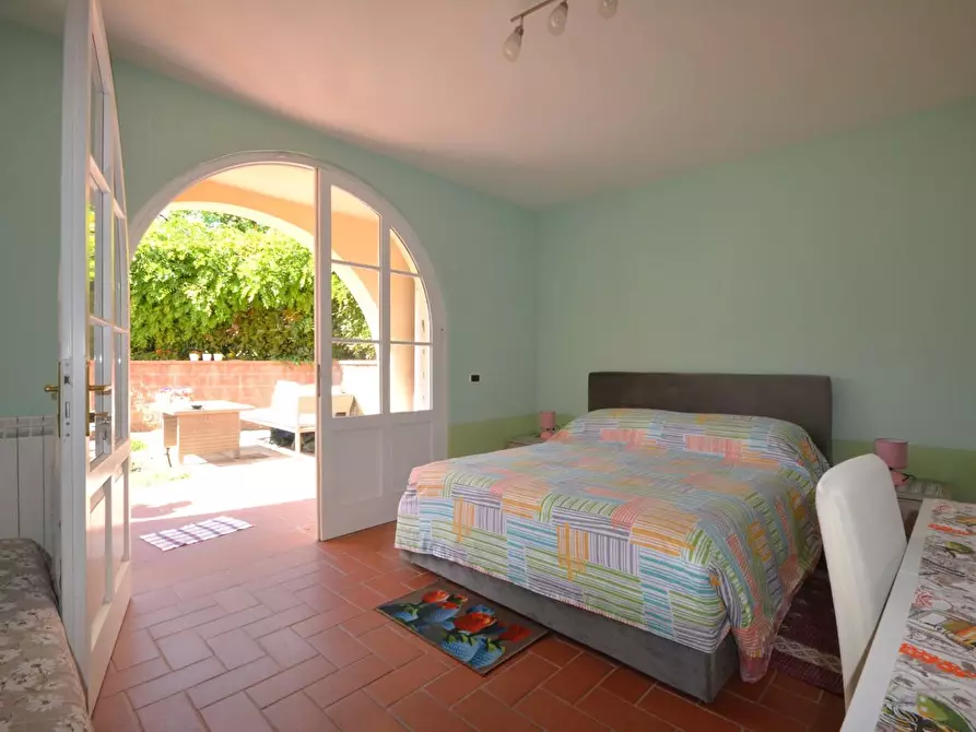 Immagine 24 di Rustico / casale in vendita  a Capannori