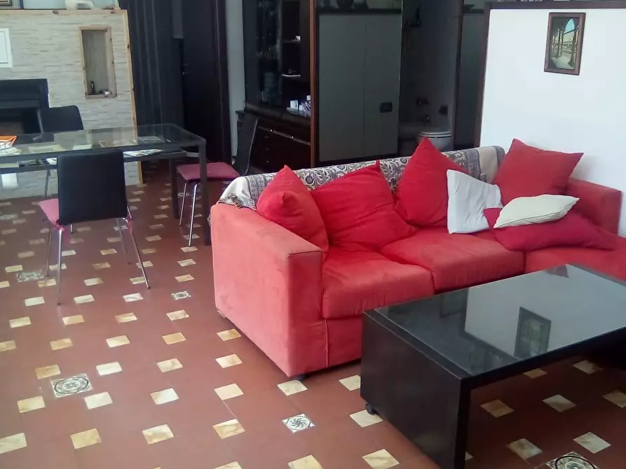 Immagine 2 di Appartamento in vendita  a Carrara