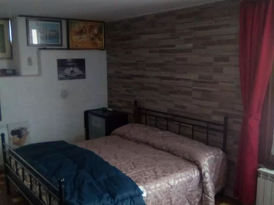 Immagine 7 di Appartamento in vendita  a Carrara