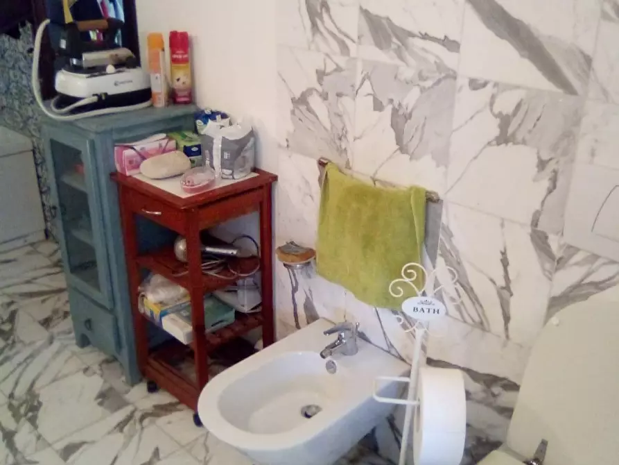 Immagine 13 di Appartamento in vendita  a Carrara