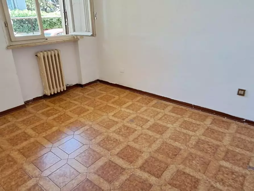 Immagine 15 di Appartamento in vendita  a Cecina