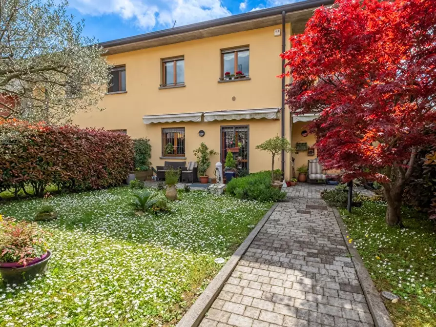 Immagine 38 di Appartamento in vendita  a Bergamo