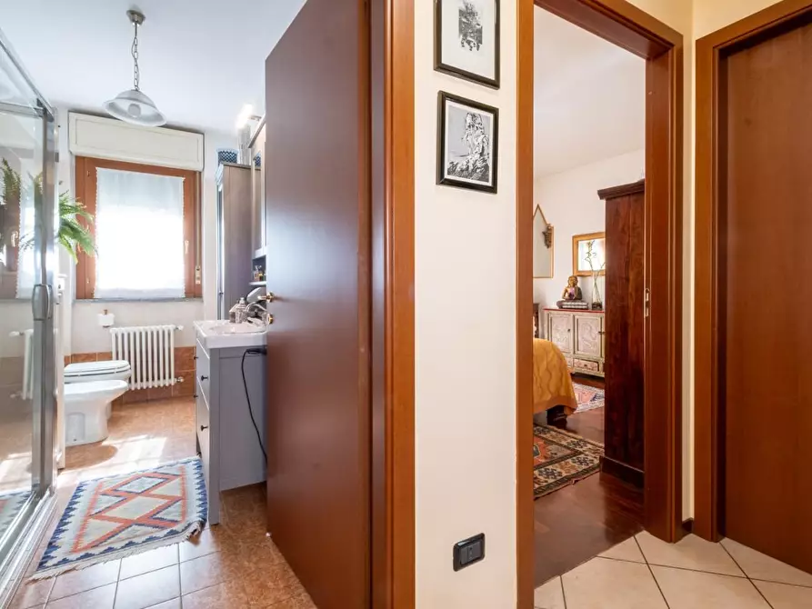 Immagine 24 di Appartamento in vendita  a Bergamo