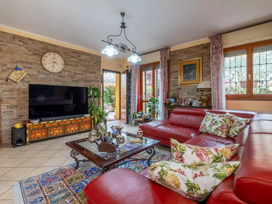 Immagine 2 di Appartamento in vendita  a Bergamo