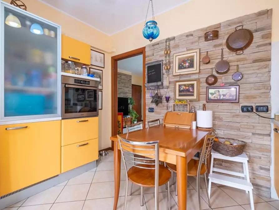 Immagine 19 di Appartamento in vendita  a Bergamo