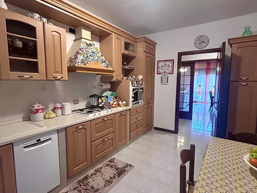 Immagine 7 di Appartamento in vendita  a Licciana Nardi