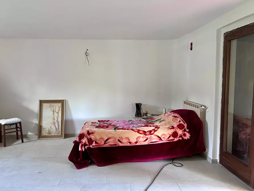 Immagine 10 di Casa indipendente in vendita  a Licciana Nardi