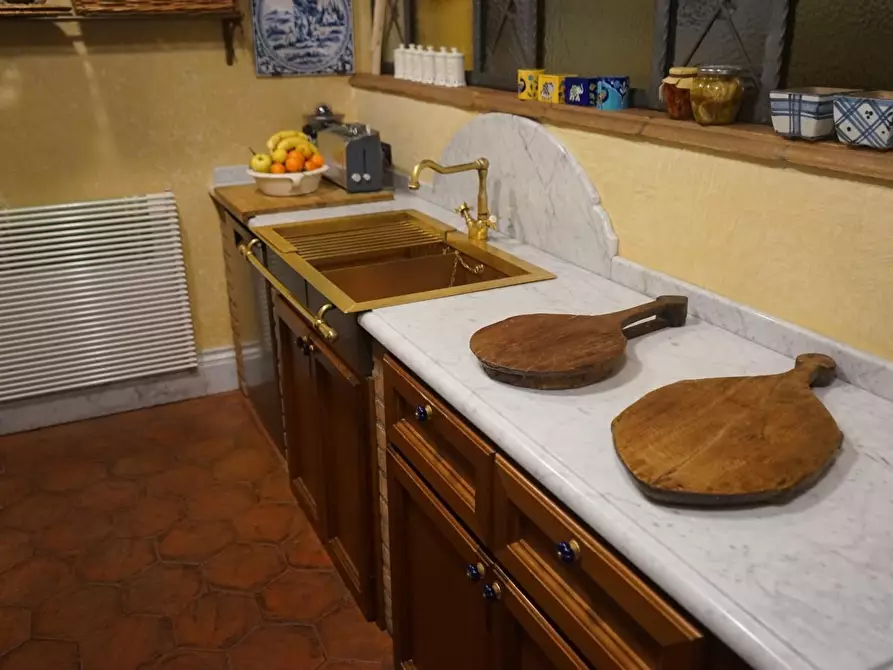 Immagine 13 di Casa semindipendente in vendita  a Carrara