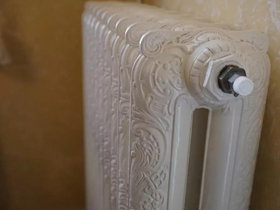 Immagine 8 di Casa semindipendente in vendita  a Carrara