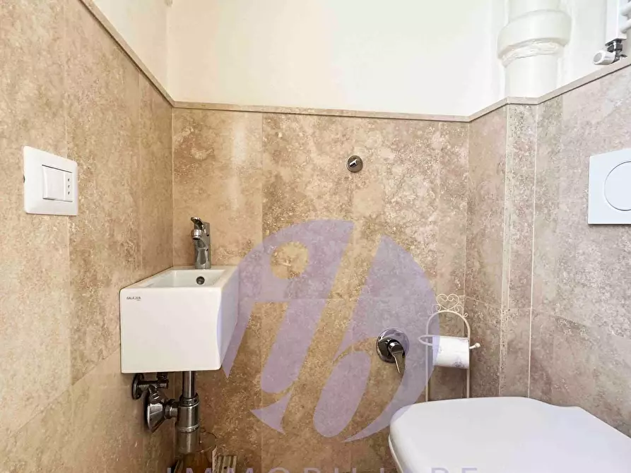 Immagine 18 di Appartamento in vendita  a Pietrasanta