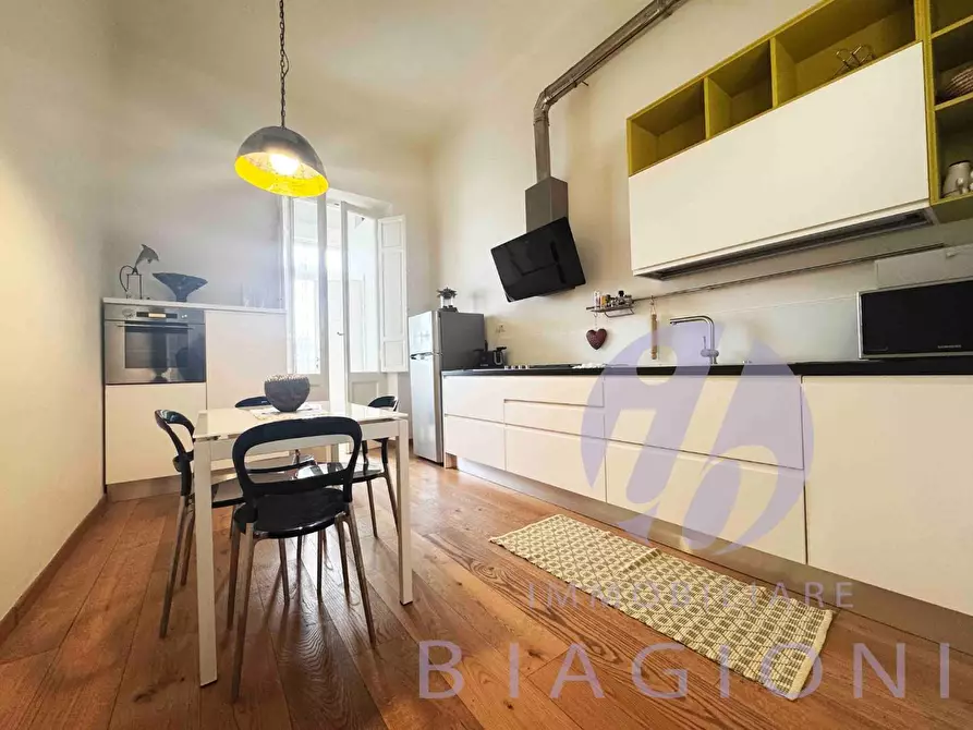 Immagine 1 di Appartamento in vendita  a Pietrasanta