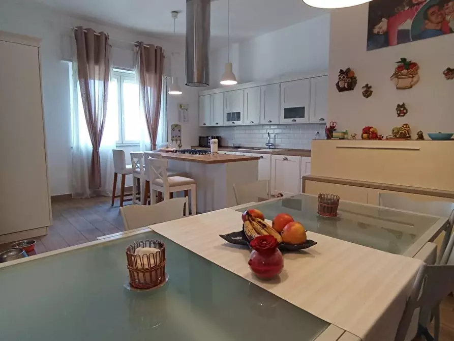 Immagine 11 di Casa bifamiliare in vendita  a Cascina
