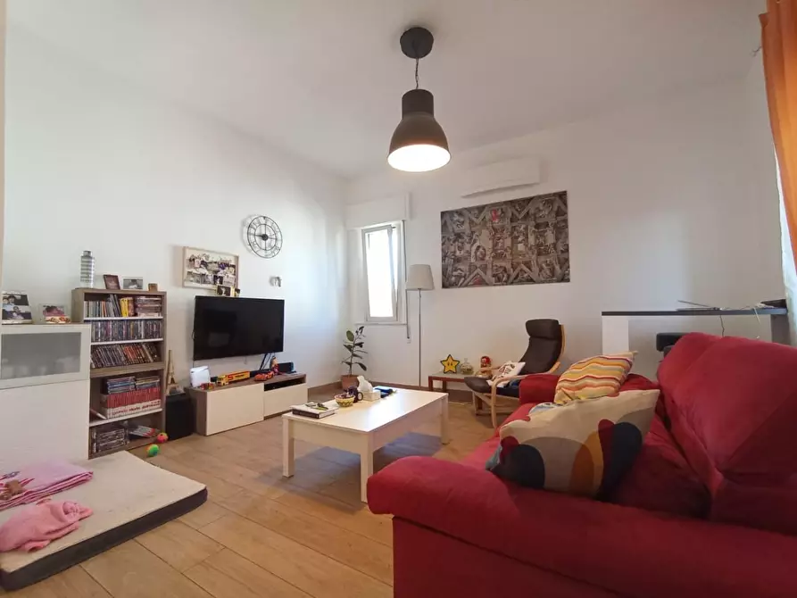 Immagine 8 di Casa bifamiliare in vendita  a Cascina