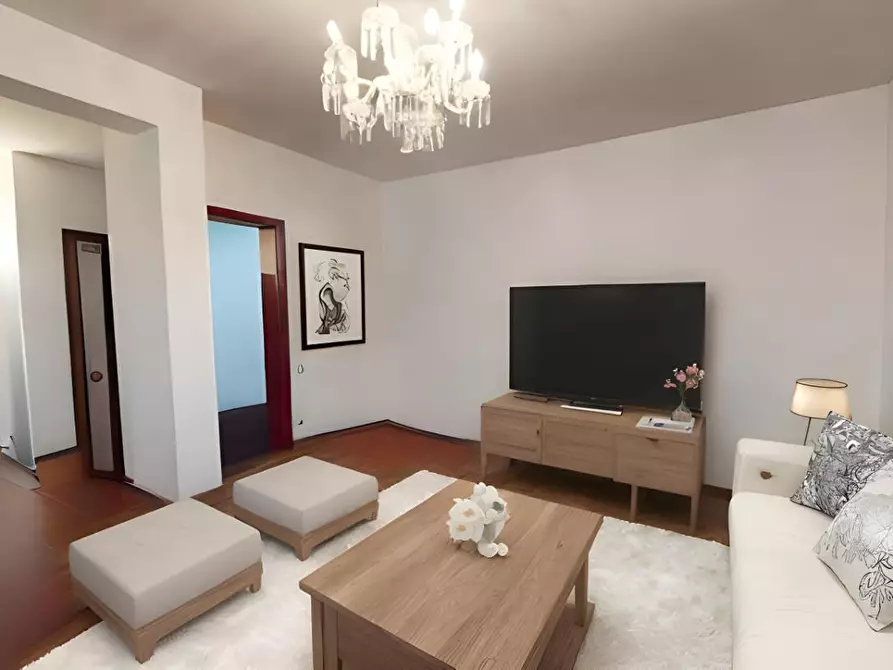 Immagine 5 di Villa in vendita  a Pisa