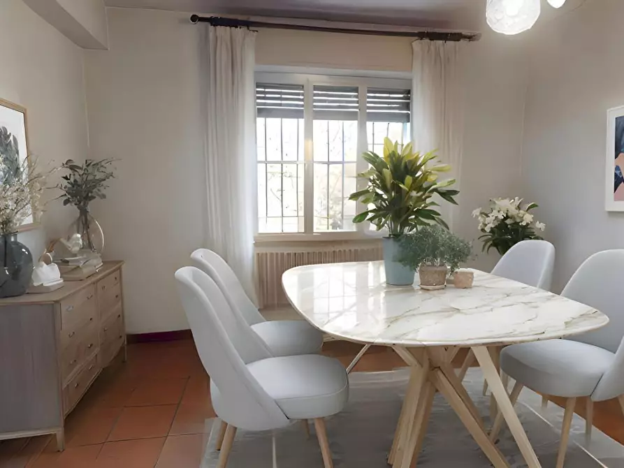 Immagine 7 di Villa in vendita  a Pisa