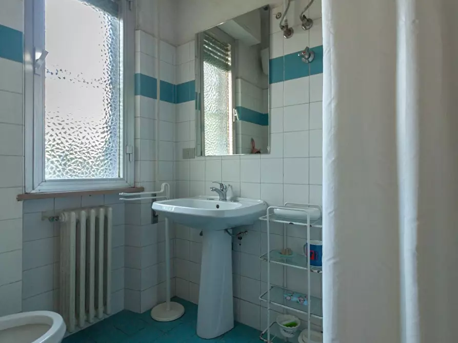 Immagine 12 di Villa in vendita  a Pisa