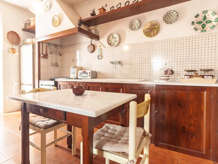 Immagine 10 di Villa in vendita  a Pisa