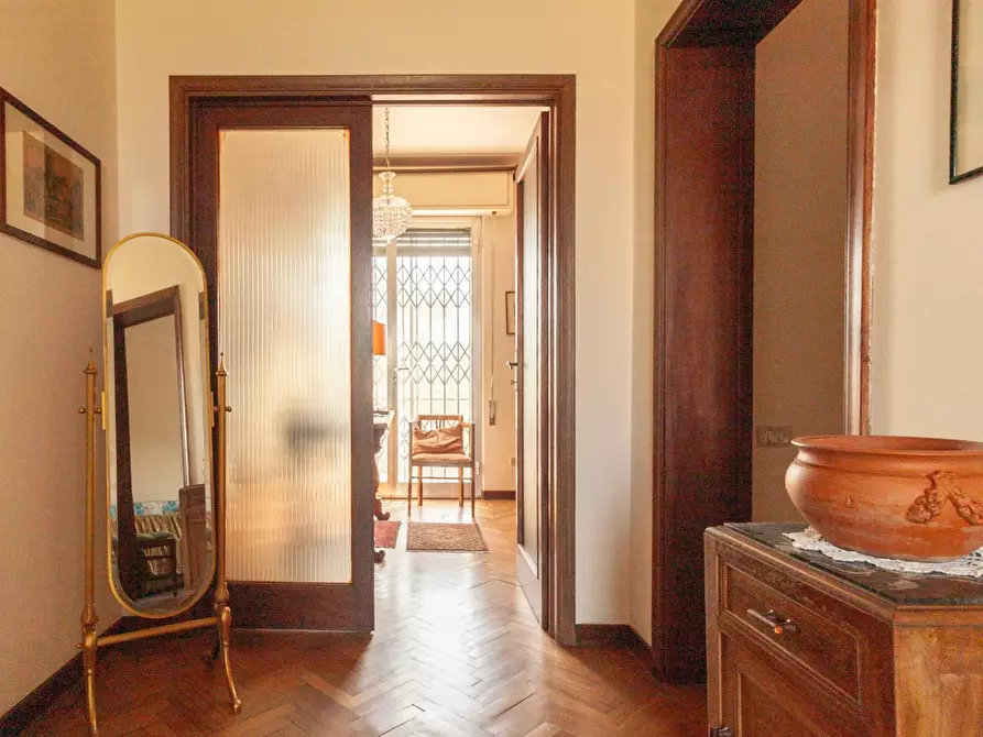 Immagine 13 di Villa in vendita  a Pisa