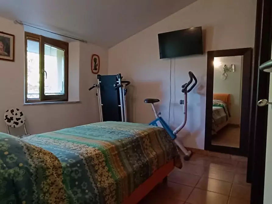 Immagine 29 di Casa semindipendente in vendita  a Castelnuovo Magra