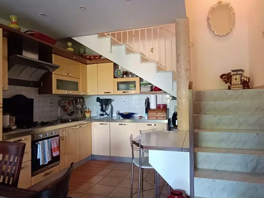 Immagine 6 di Casa semindipendente in vendita  a Castelnuovo Magra