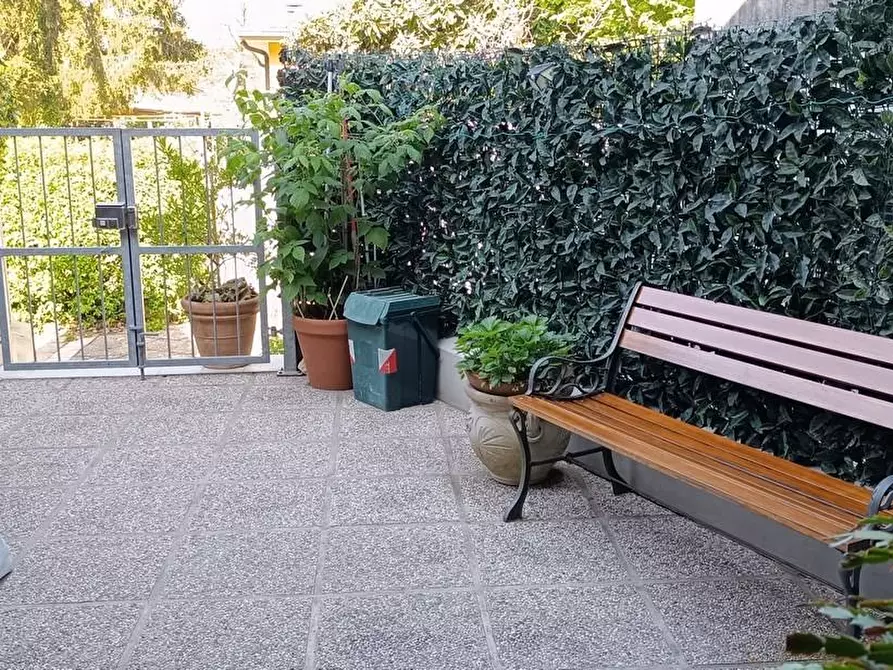 Immagine 2 di Casa semindipendente in vendita  a Castelnuovo Magra