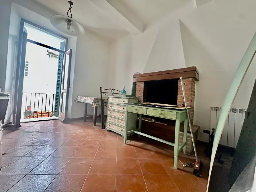 Immagine 12 di Appartamento in vendita  a Carrara