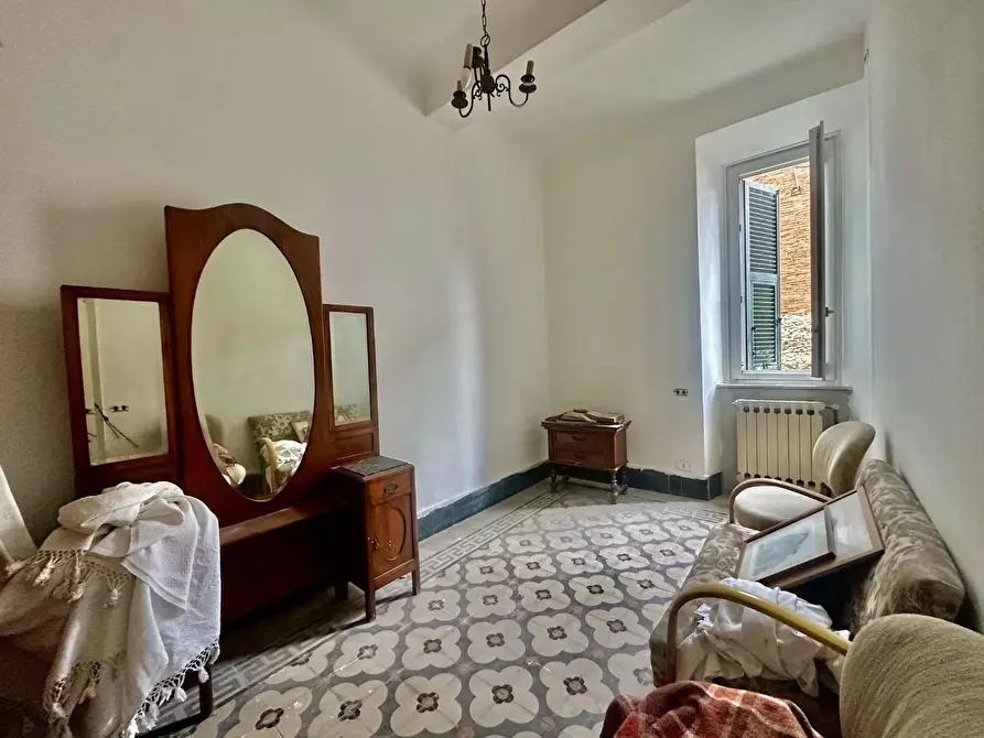 Immagine 19 di Appartamento in vendita  a Carrara