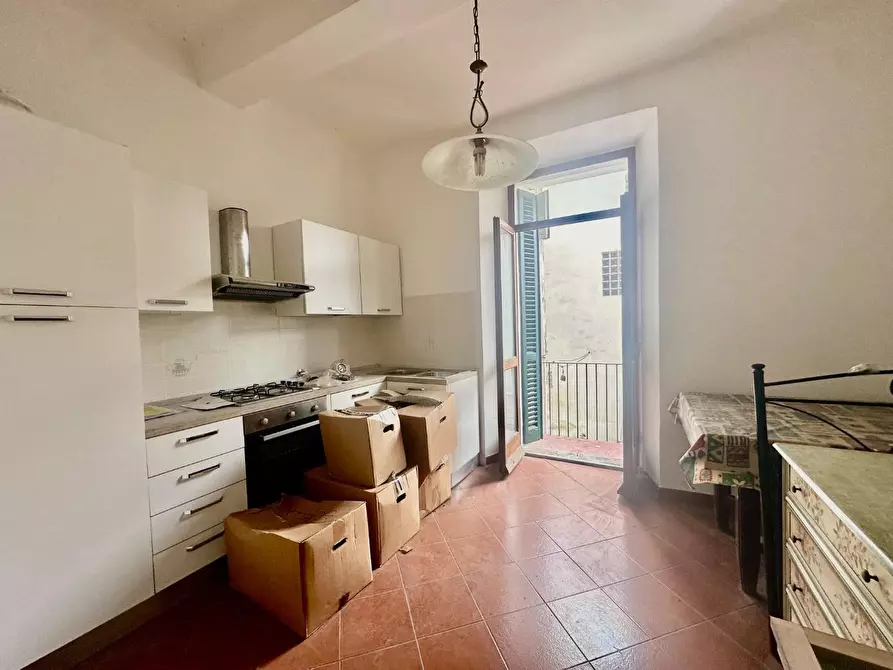 Immagine 3 di Appartamento in vendita  a Carrara