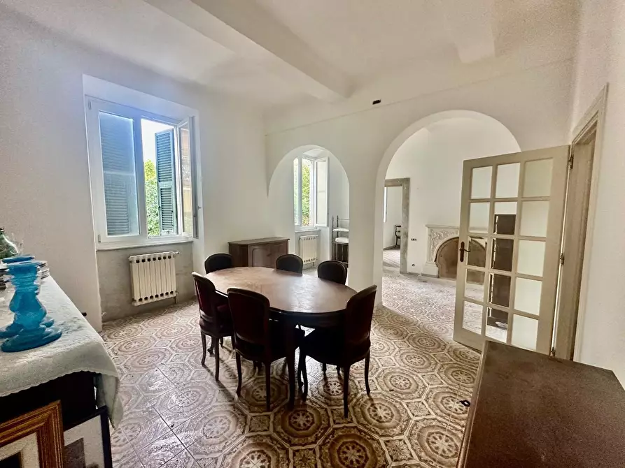 Immagine 7 di Appartamento in vendita  a Carrara