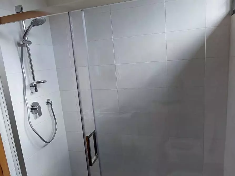 Immagine 8 di Casa indipendente in affitto  a Empoli