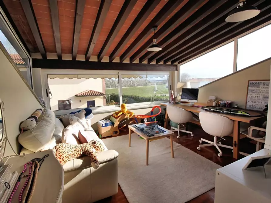 Immagine 29 di Villa in vendita  a Pontedera