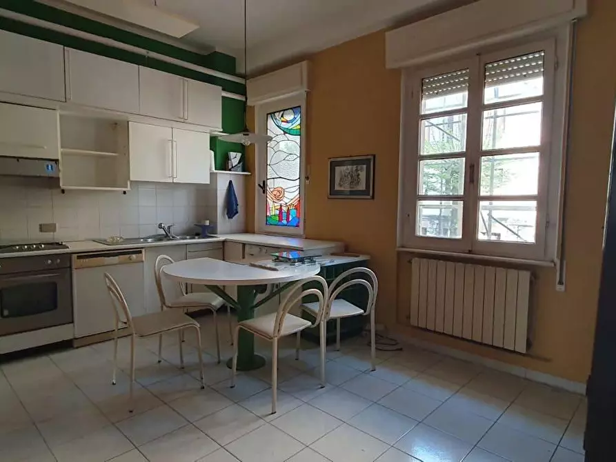 Immagine 9 di Appartamento in vendita  a Massa