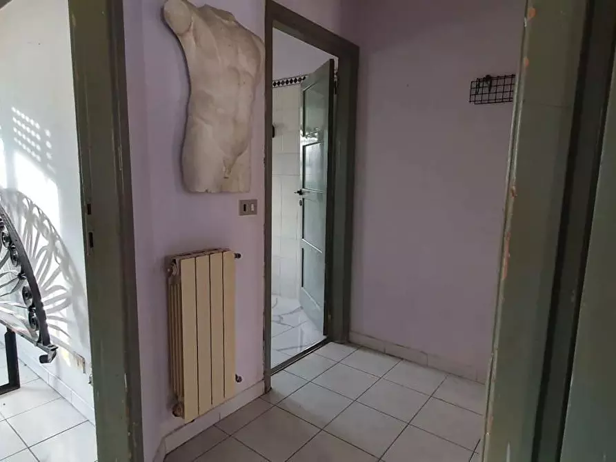 Immagine 10 di Appartamento in vendita  a Massa