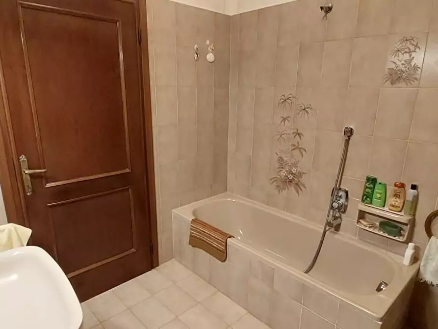 Immagine 9 di Porzione di casa in vendita  a Crespina Lorenzana