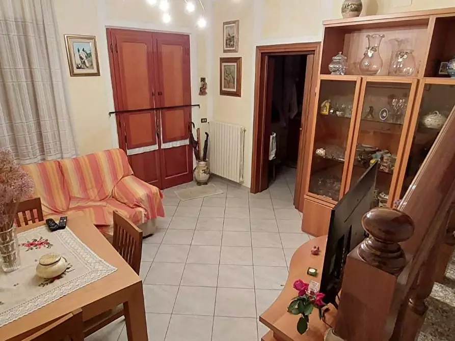 Immagine 2 di Porzione di casa in vendita  a Crespina Lorenzana