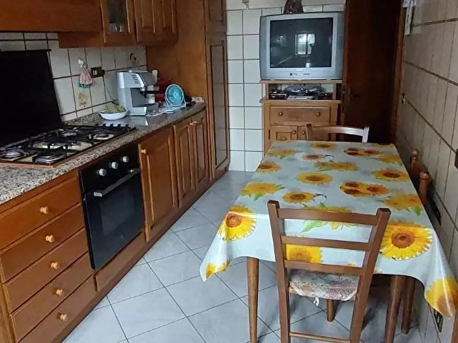 Immagine 3 di Porzione di casa in vendita  a Crespina Lorenzana