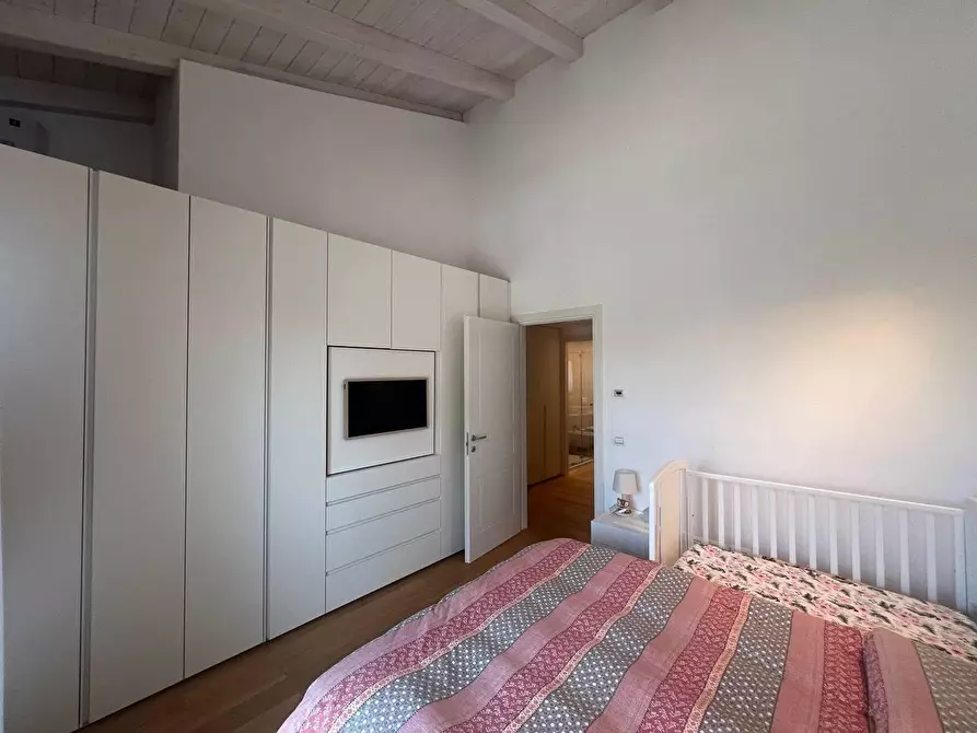 Immagine 14 di Villetta a schiera in vendita  a Vecchiano