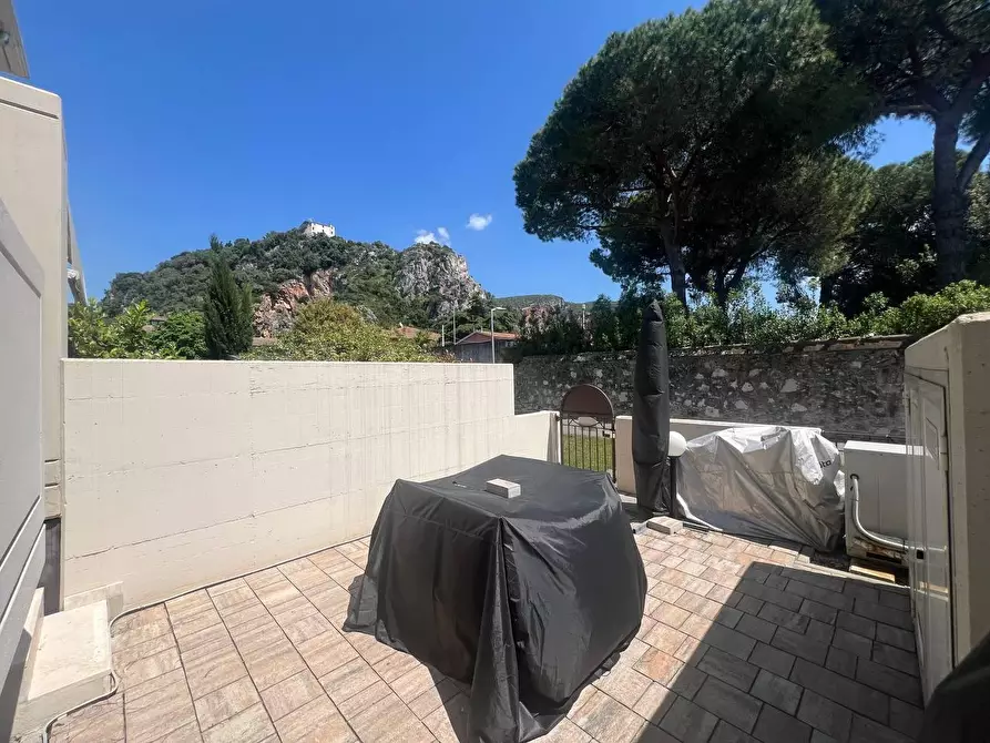 Immagine 8 di Villetta a schiera in vendita  a Vecchiano