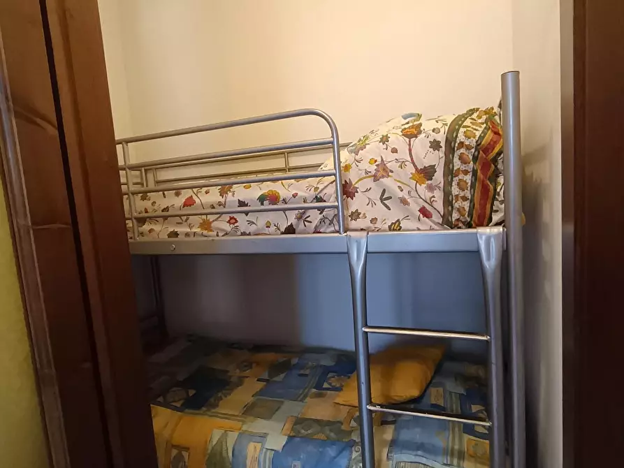 Immagine 17 di Appartamento in vendita  a Rosignano Marittimo