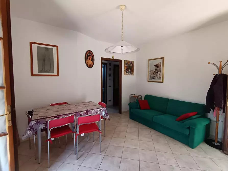 Immagine 5 di Appartamento in vendita  a Rosignano Marittimo