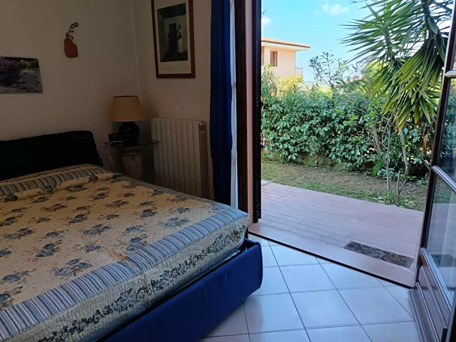 Immagine 15 di Appartamento in vendita  a Rosignano Marittimo