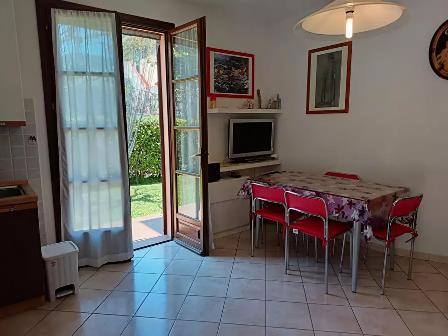 Immagine 11 di Appartamento in vendita  a Rosignano Marittimo