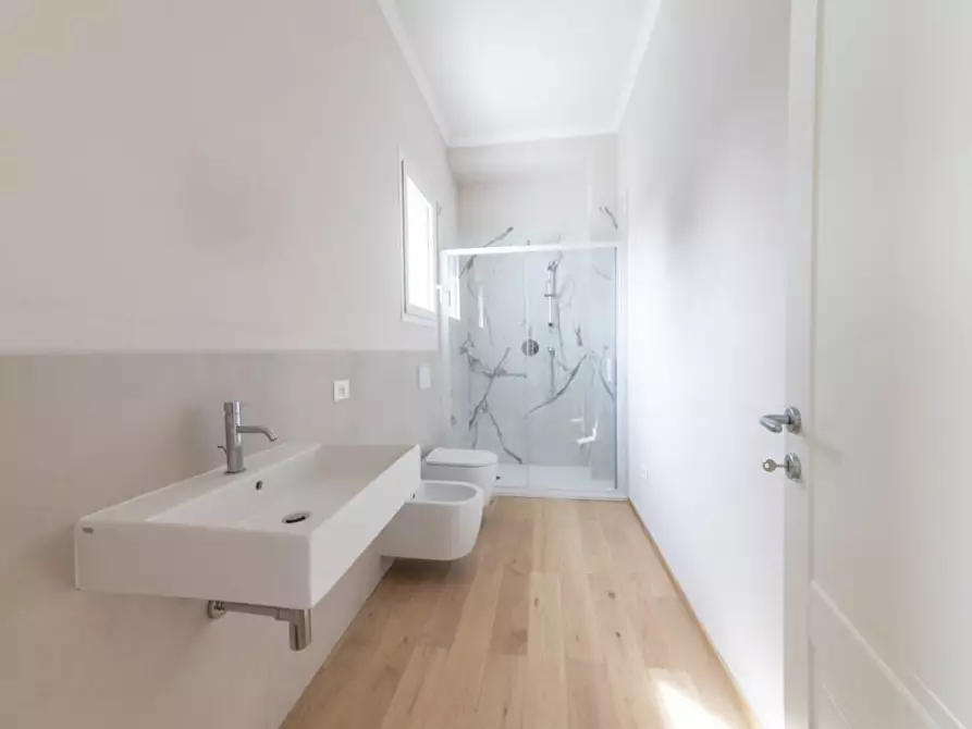 Immagine 4 di Appartamento in vendita  a Pietrasanta