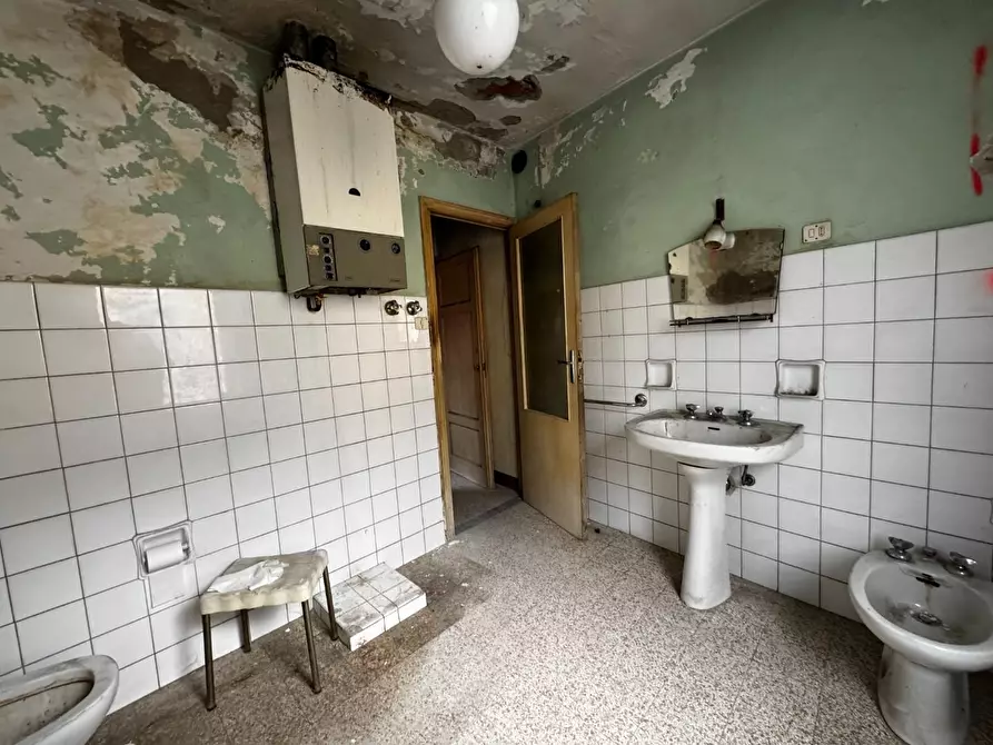 Immagine 12 di Terratetto in vendita  a Lucca