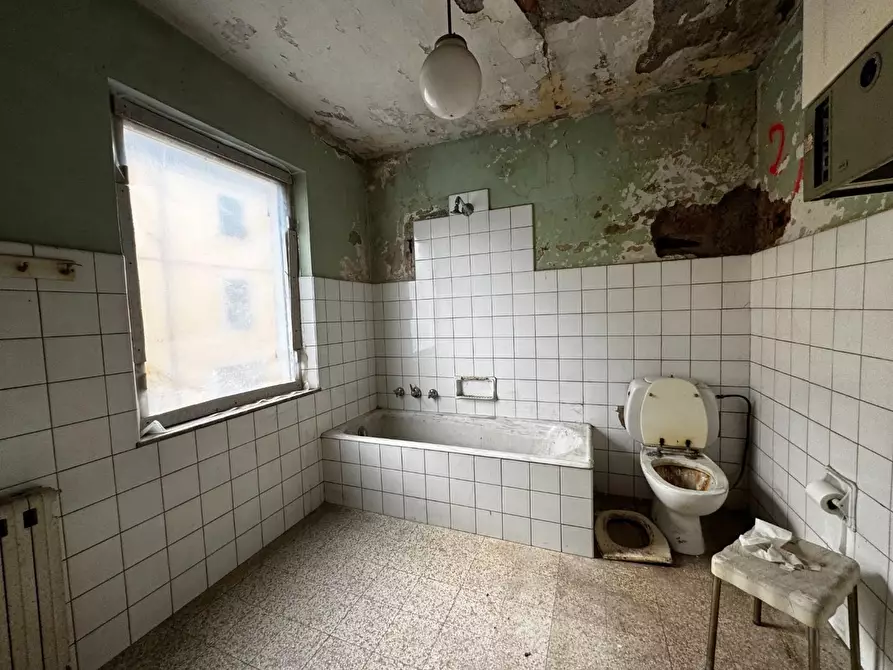 Immagine 13 di Terratetto in vendita  a Lucca