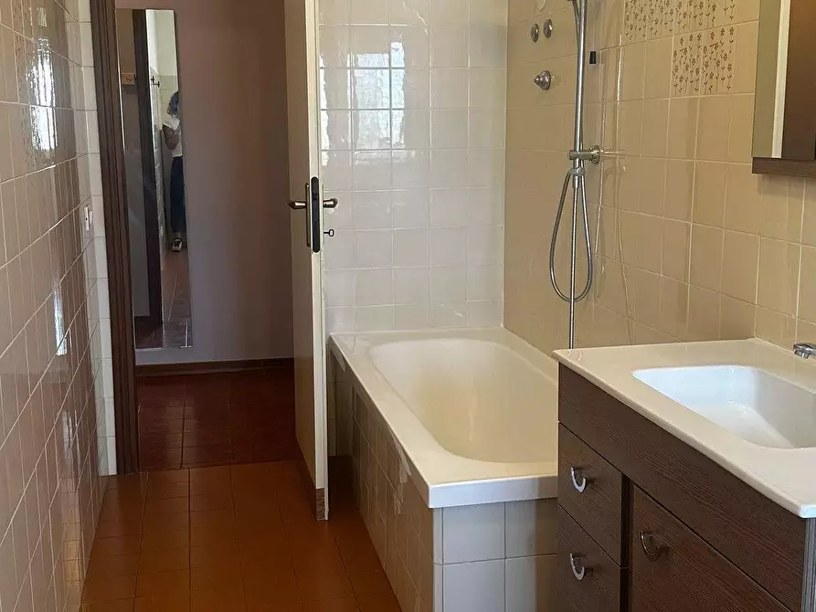 Immagine 14 di Appartamento in vendita  a Capannori