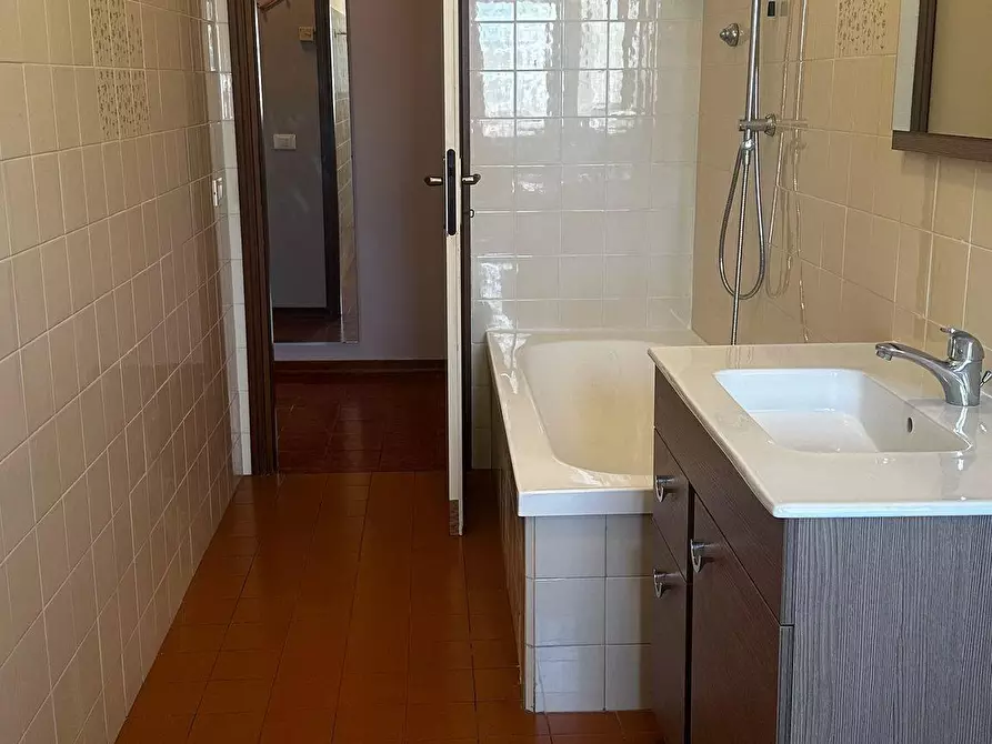 Immagine 19 di Appartamento in vendita  a Capannori