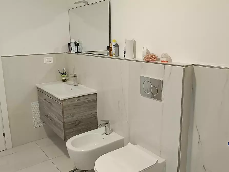 Immagine 5 di Terratetto in vendita  a Viareggio