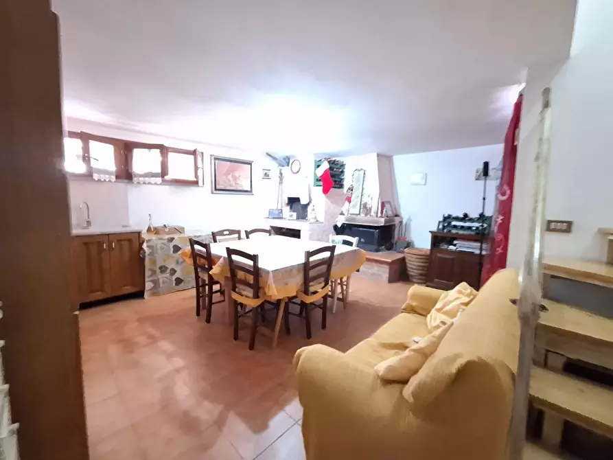 Immagine 24 di Villetta a schiera in vendita  a Calcinaia