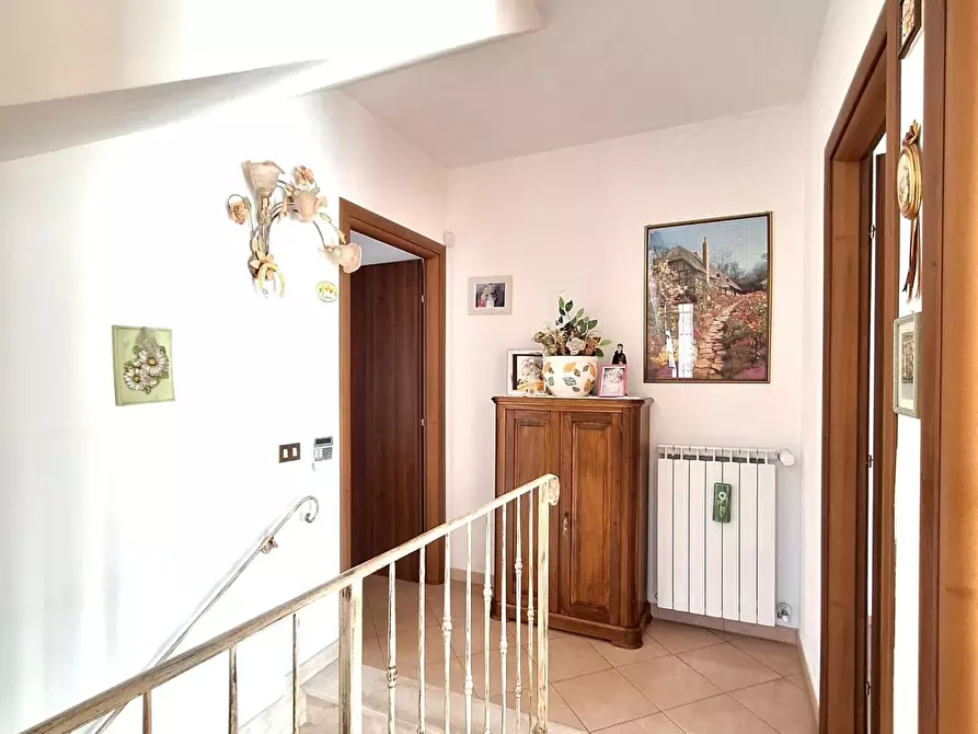 Immagine 10 di Villetta a schiera in vendita  a Calcinaia